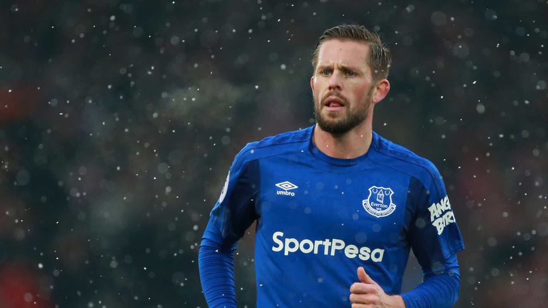 开云官网-一夫当关，万夫莫开，巴萨门神力拒海港单刀，神扑救主铸就胜利基石，一夫当关！巴萨门神力拒海港单刀，神扑救主铸就胜利基石
